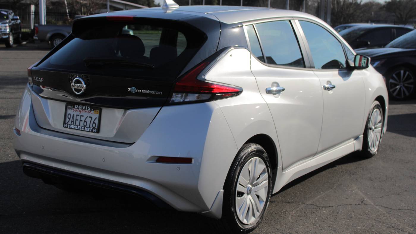 2022 Nissan LEAF 1N4AZ1BV6NC559265