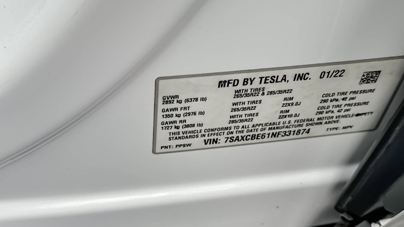 2022 Tesla Model X 7SAXCBE61NF331874