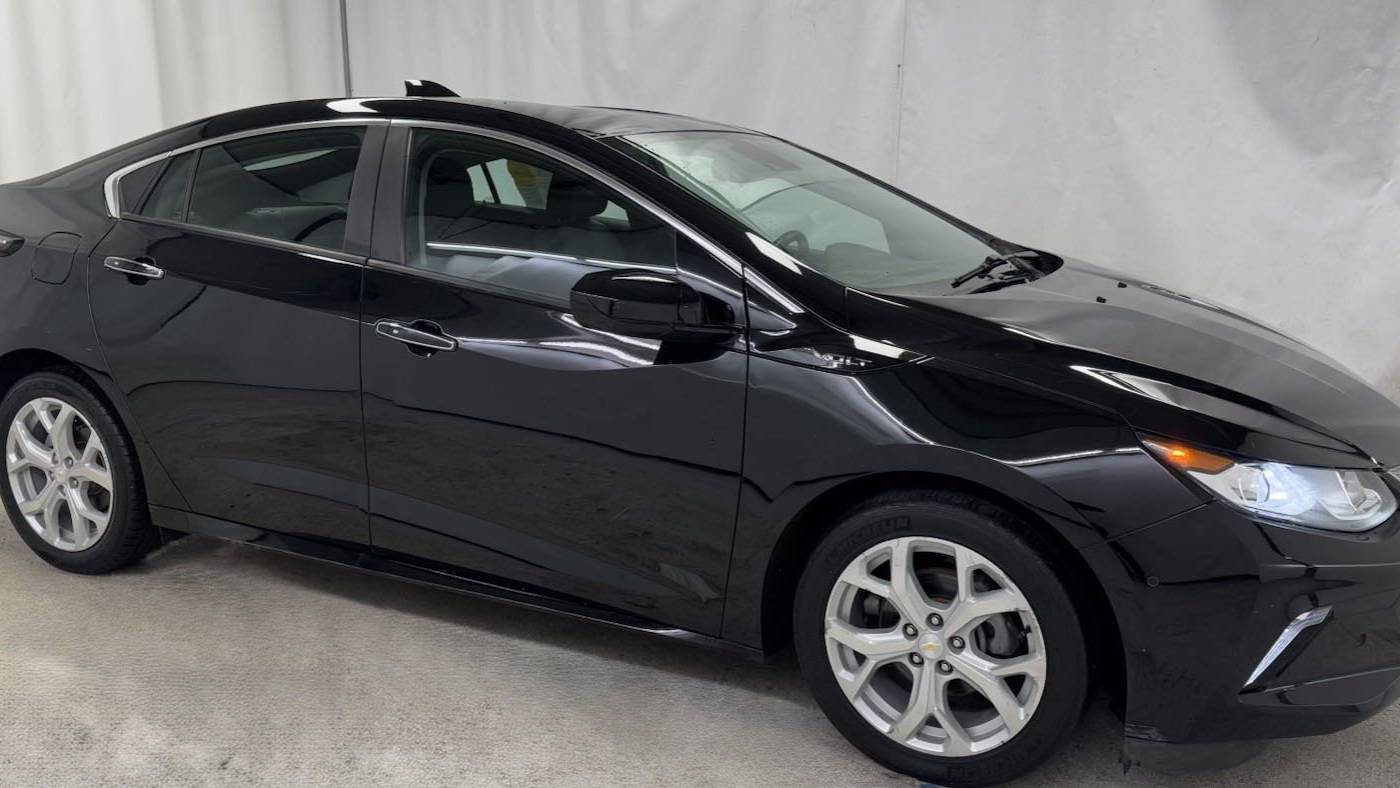 2018 Chevrolet VOLT 1G1RD6S50JU114865