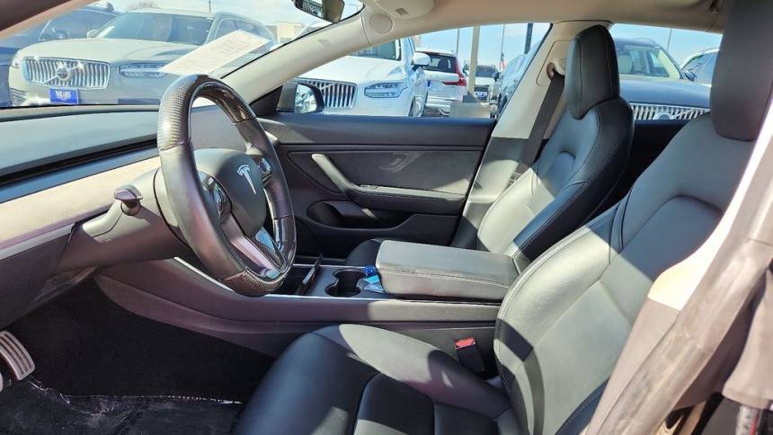 2019 Tesla Model 3 5YJ3E1EB2KF236622