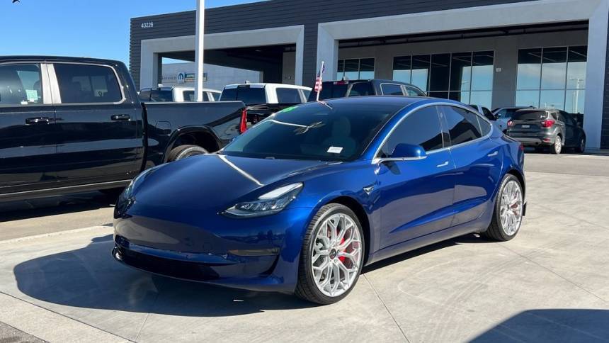 2018 Tesla Model 3 5YJ3E1EB5JF055691