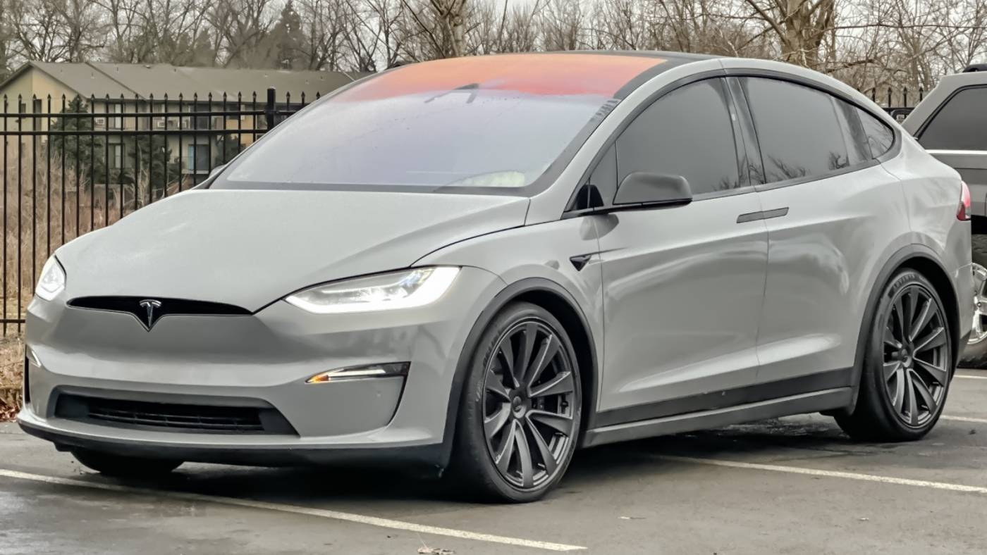 2022 Tesla Model X 7SAXCBE61NF331874