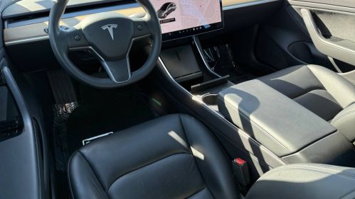 2019 Tesla Model 3 5YJ3E1EB3KF433749