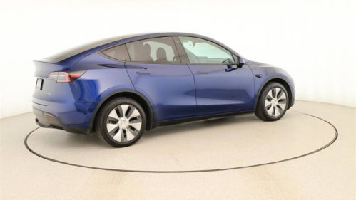 2021 Tesla Model Y 5YJYGDEE8MF241161