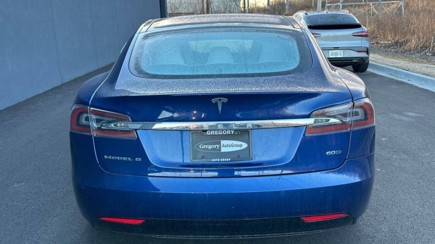 2017 Tesla Model S 5YJSA1E22HF180360