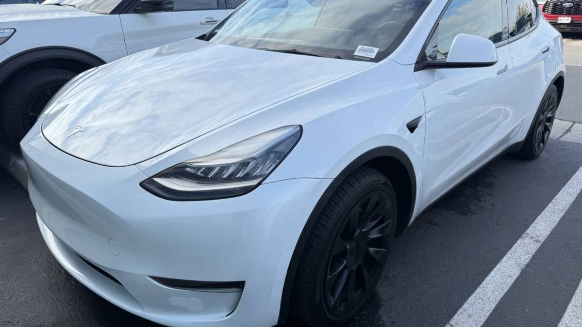 2021 Tesla Model Y 5YJYGDEE0MF161322