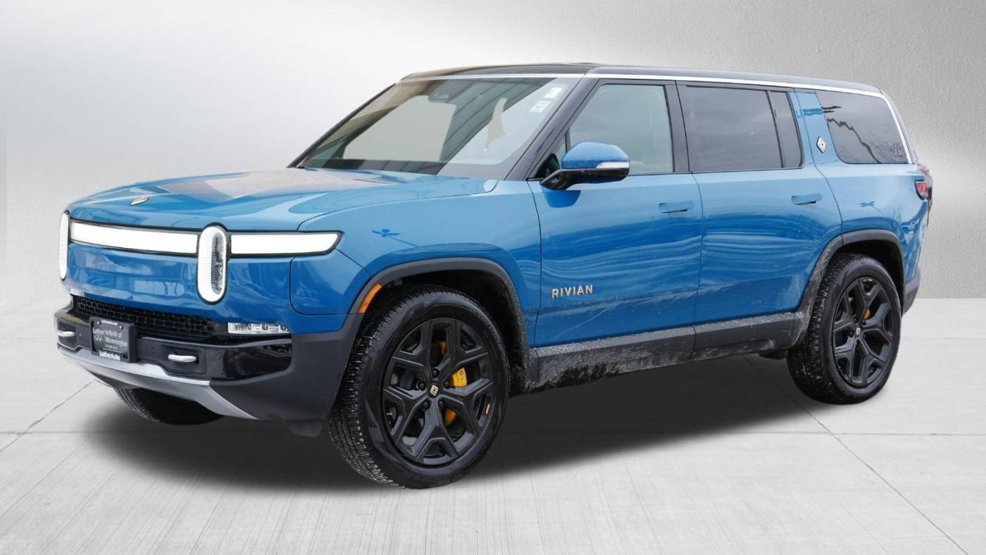 2023 Rivian R1S 7PDSGABA8PN009731