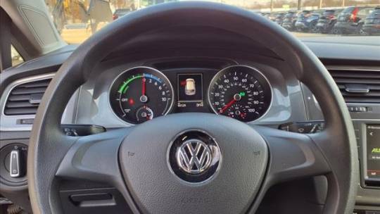 2016 Volkswagen e-Golf WVWKP7AU3GW911364