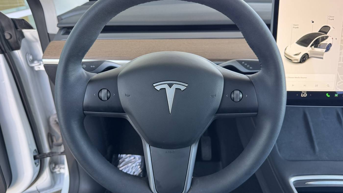 2021 Tesla Model Y 5YJYGDEEXMF190715