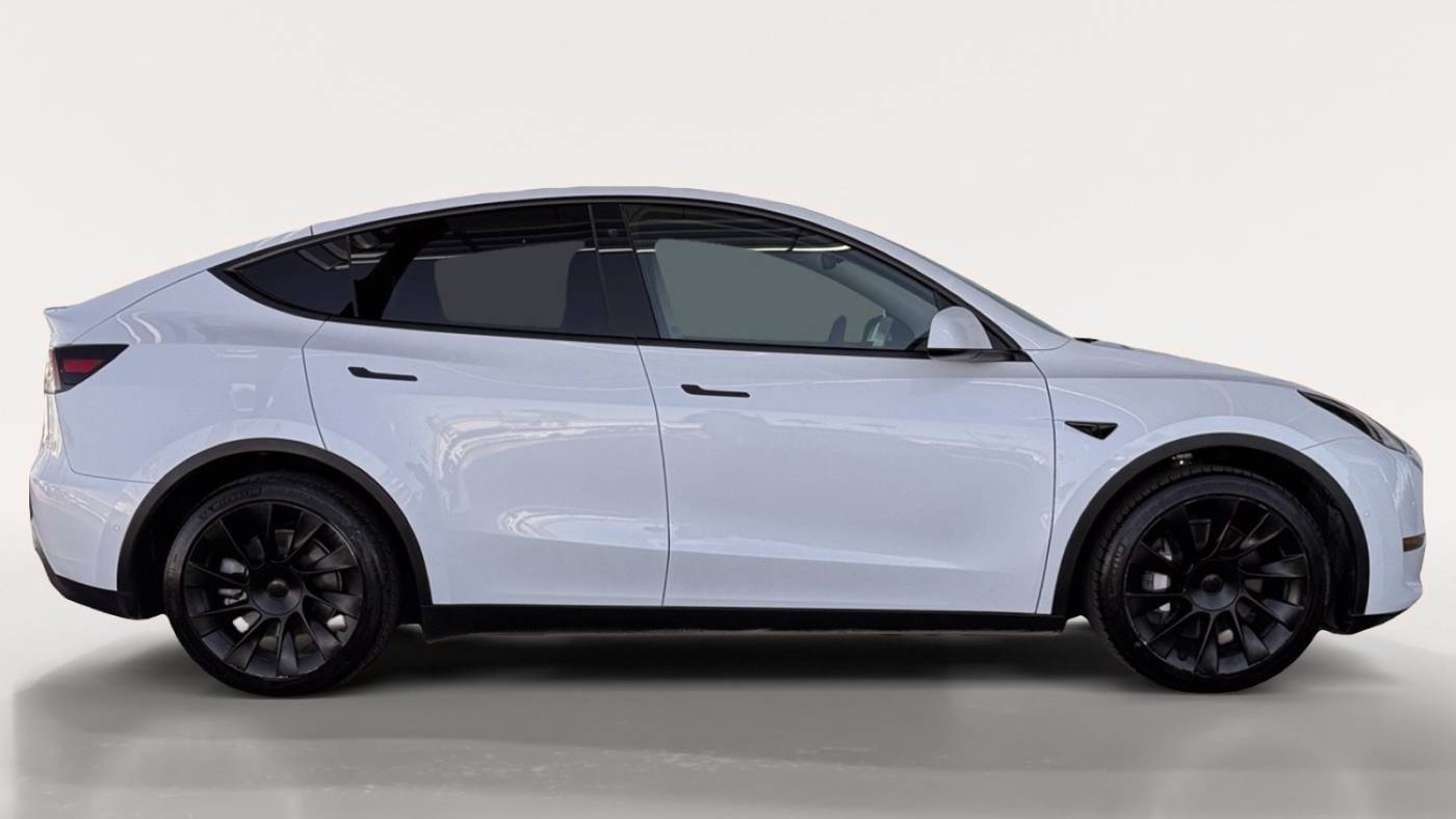 2021 Tesla Model Y 5YJYGDEEXMF190715