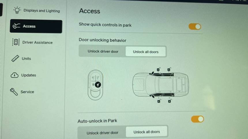 2023 Rivian R1S 7PDSGABL4PN006178