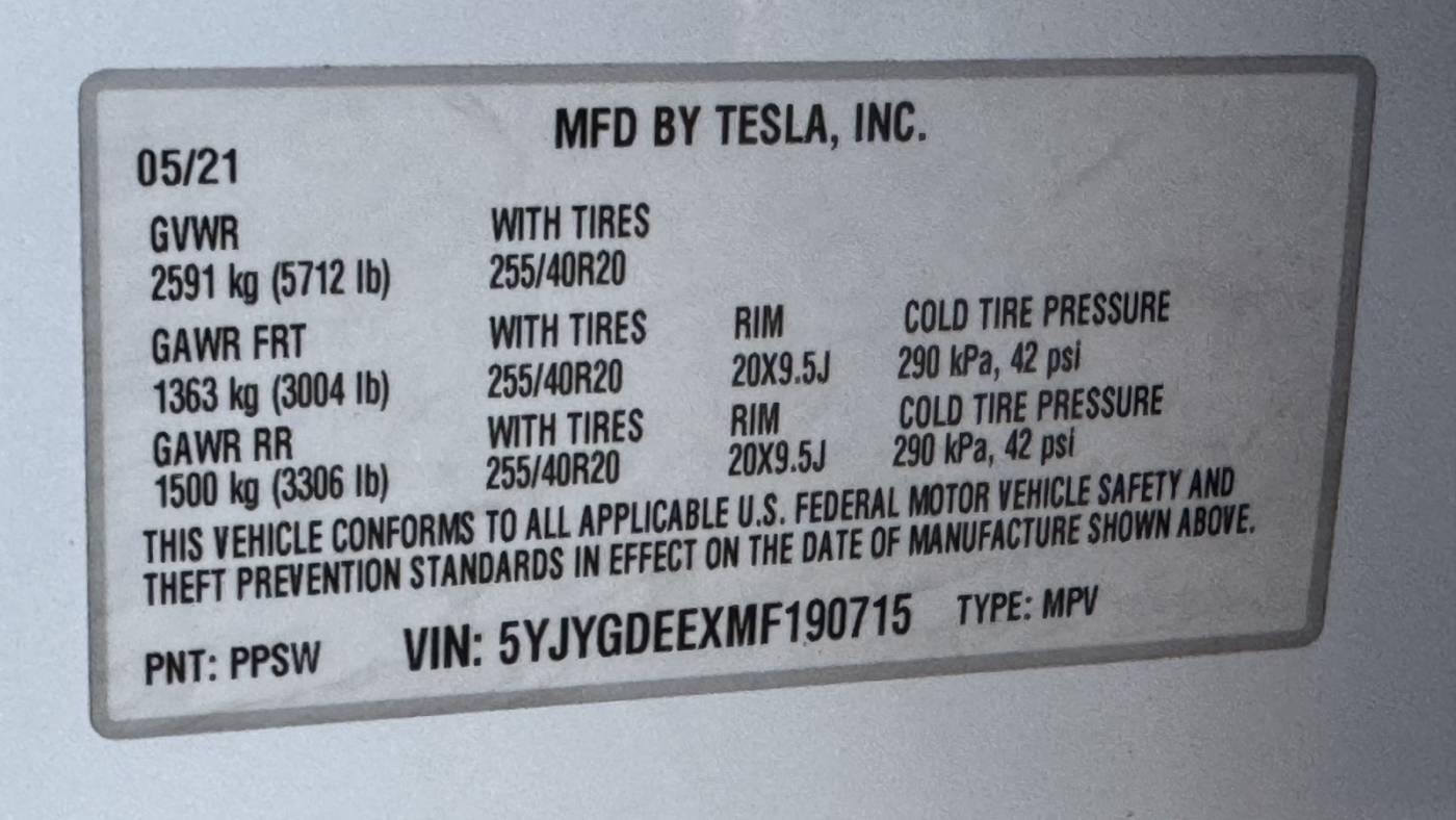 2021 Tesla Model Y 5YJYGDEEXMF190715