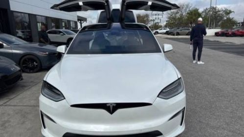 2022 Tesla Model X 7SAXCBE61NF332975