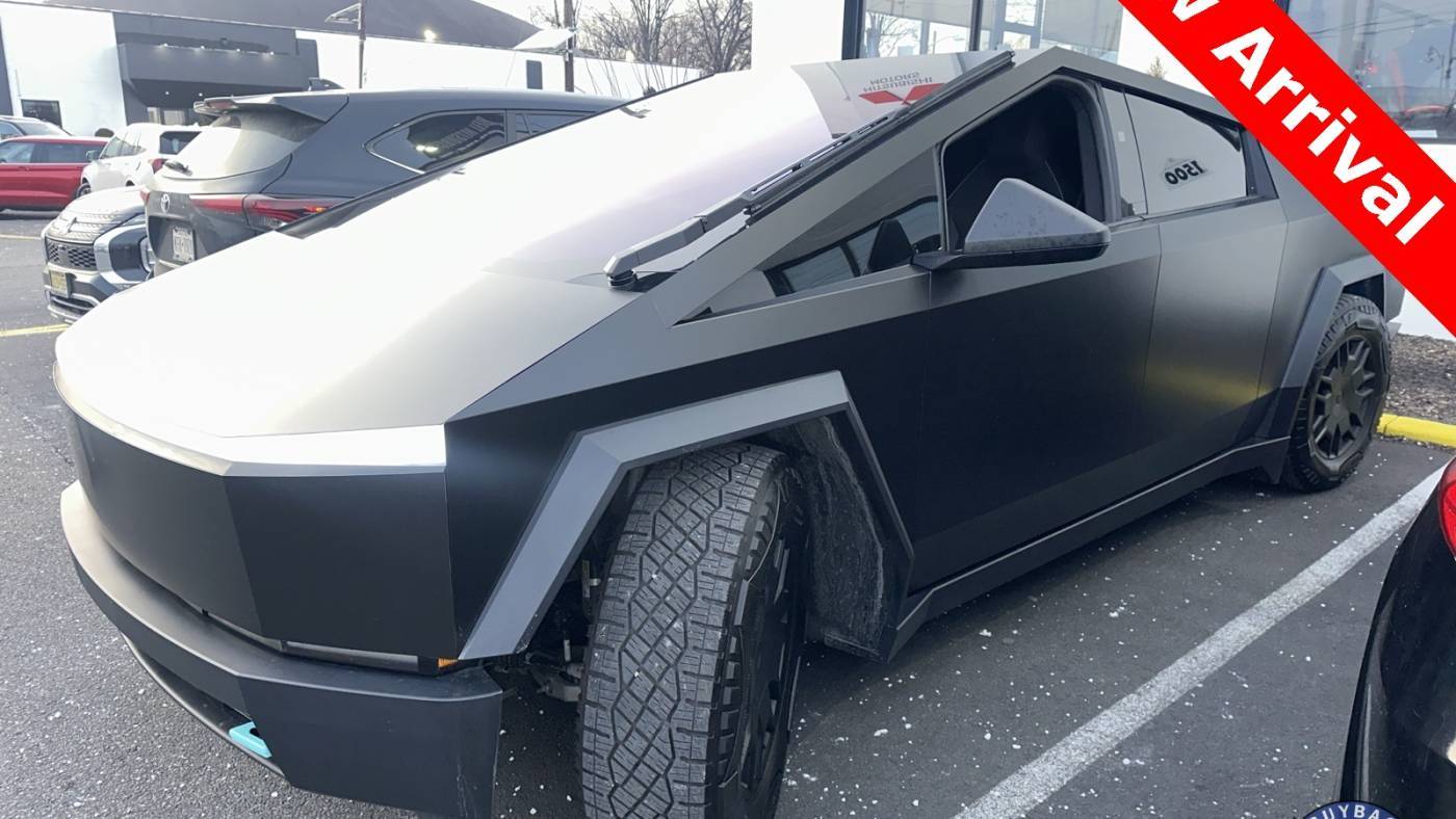 2024 Tesla Cybertruck 7G2CEHEE8RA019910