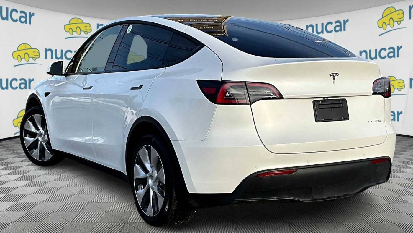 2021 Tesla Model Y 5YJYGDEE4MF297730