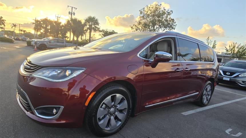 2019 Chrysler Pacifica 2C4RC1N72KR500213