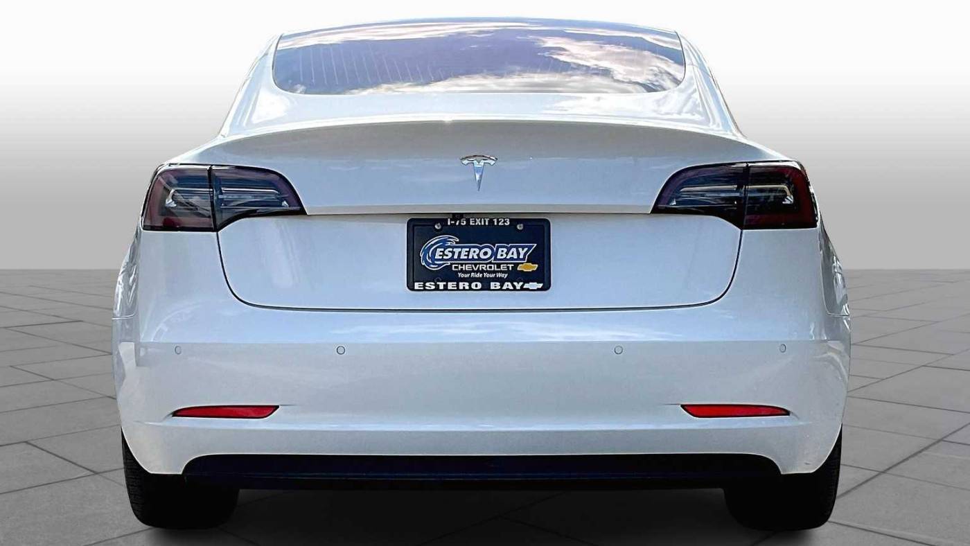 2018 Tesla Model 3 5YJ3E1EA8JF042960