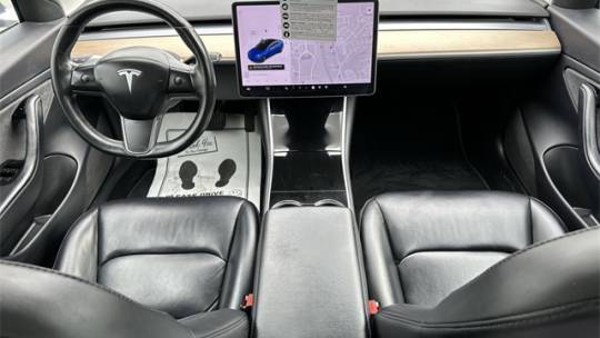 2018 Tesla Model 3 5YJ3E1EAXJF036433