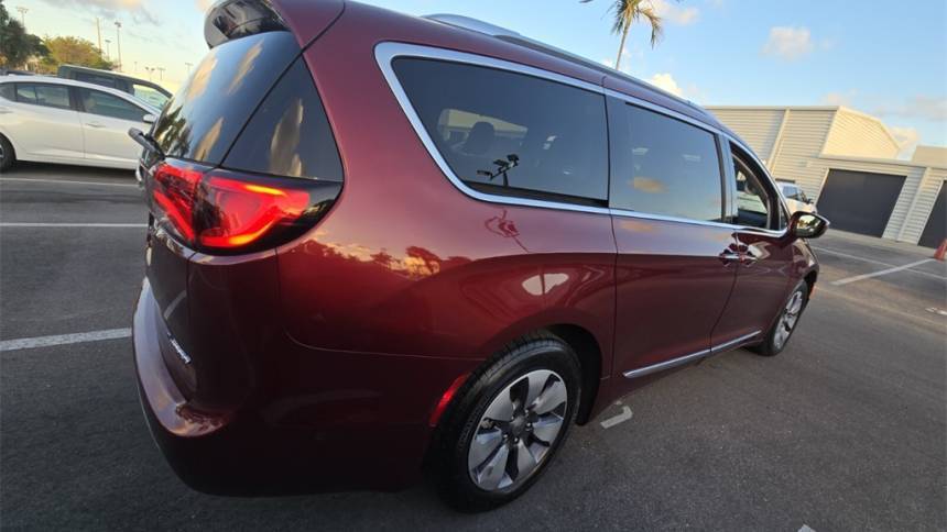 2019 Chrysler Pacifica 2C4RC1N72KR500213