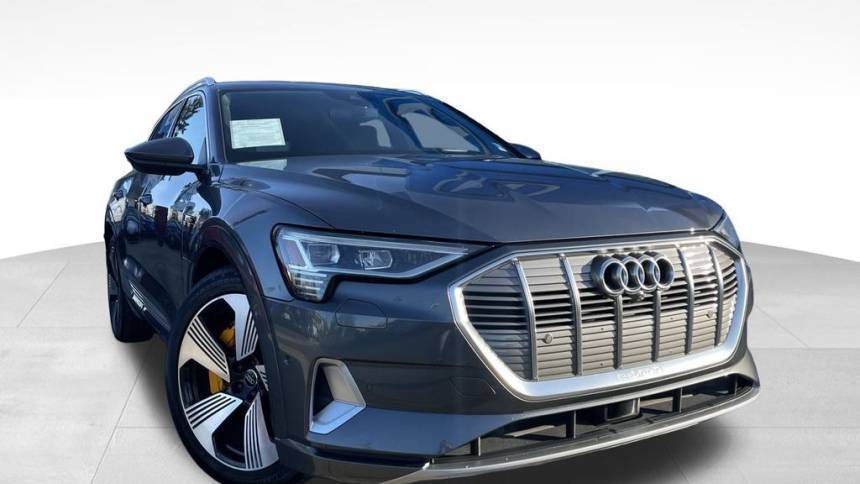 2019 Audi e-tron WA1VAAGE7KB007474