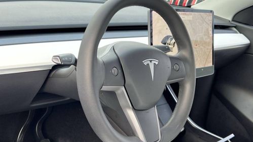 2020 Tesla Model Y 5YJYGDEE8LF042190