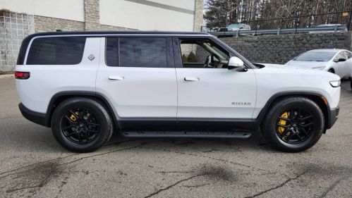 2023 Rivian R1S 7PDSGABA7PN027900