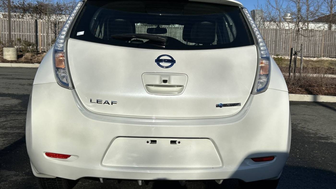 2015 Nissan LEAF 1N4AZ0CP5FC313805