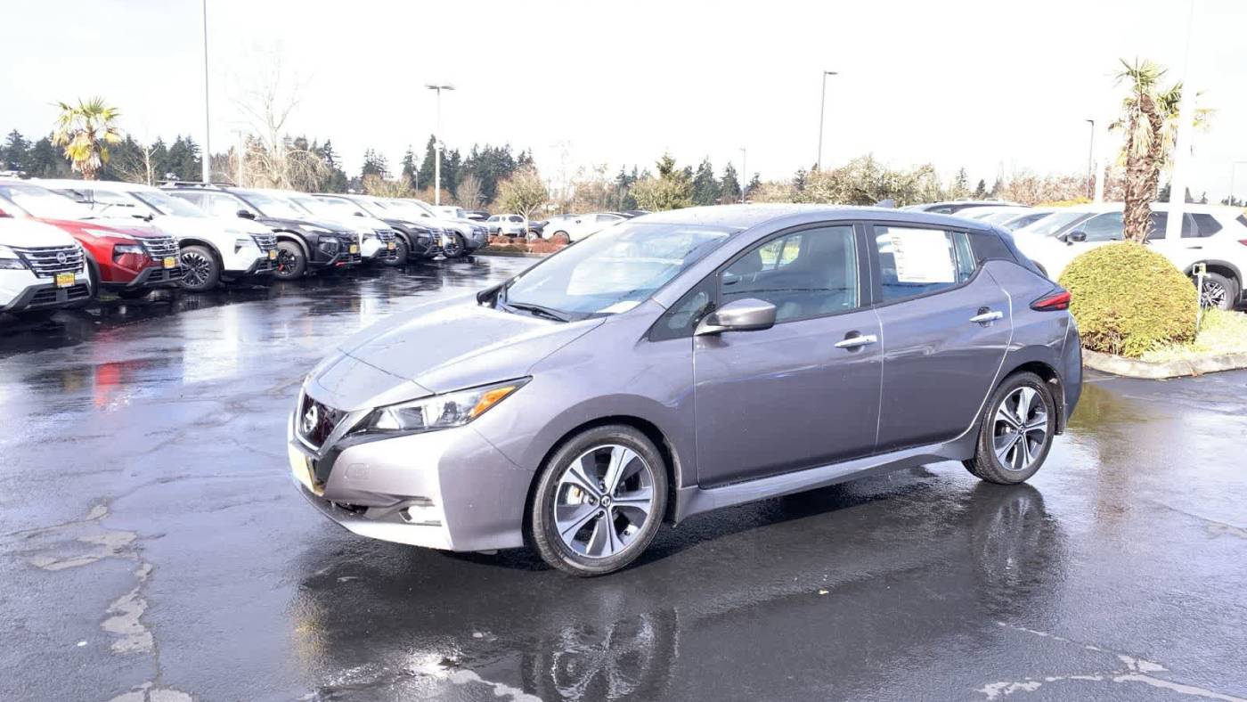 2022 Nissan LEAF 1N4AZ1CV7NC555157