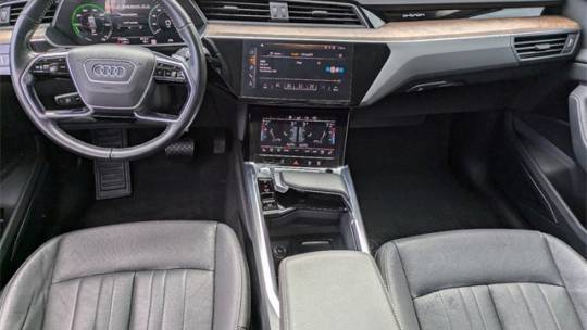 2019 Audi e-tron WA1LAAGE1KB013004