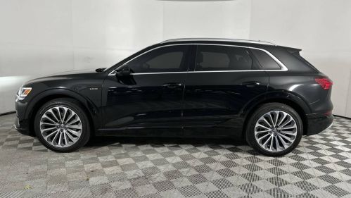 2019 Audi e-tron WA1VAAGE7KB024968