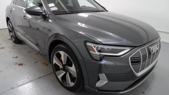 2019 Audi e-tron WA1VAAGE6KB005862