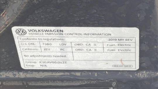 2019 Volkswagen e-Golf WVWKR7AU1KW917733