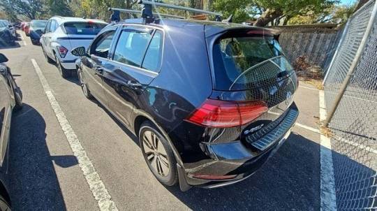 2019 Volkswagen e-Golf WVWKR7AU8KW911458