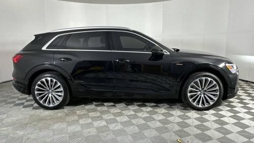 2019 Audi e-tron WA1VAAGE7KB024968