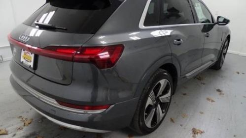 2019 Audi e-tron WA1VAAGE6KB005862