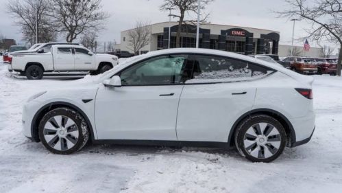 2020 Tesla Model Y 5YJYGDEE6LF051034