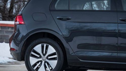 2019 Volkswagen e-Golf WVWPR7AU8KW905486