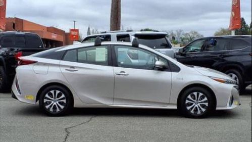 2022 Toyota Prius Prime JTDKAMFP4N3212472