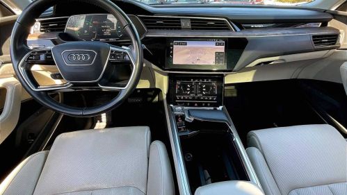 2019 Audi e-tron WA1VABGE5KB012016