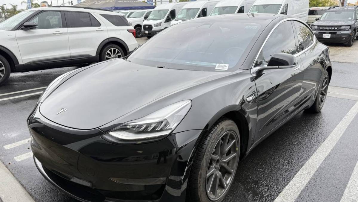 2018 Tesla Model 3 5YJ3E1EA0JF043293