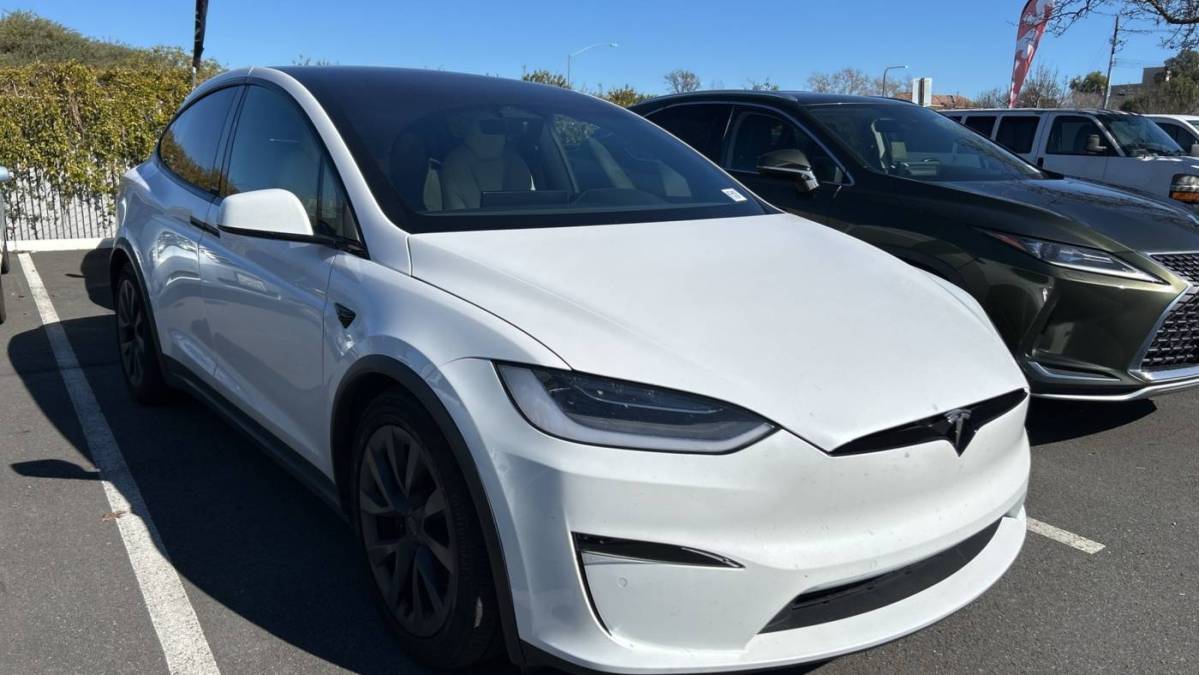 2022 Tesla Model X 7SAXCDE54NF356545