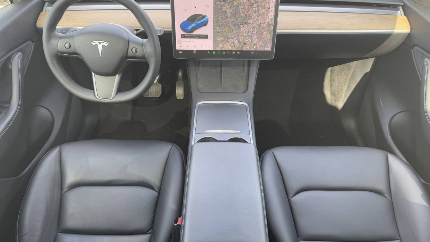 2021 Tesla Model Y 5YJYGDEE0MF159120