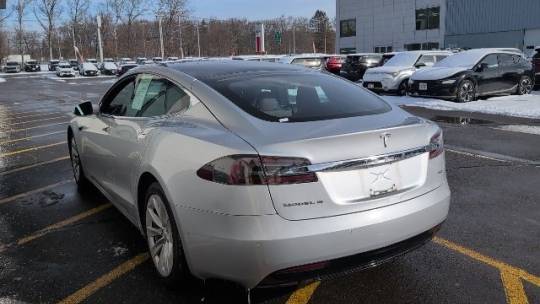 2018 Tesla Model S 5YJSA1E26JF243739