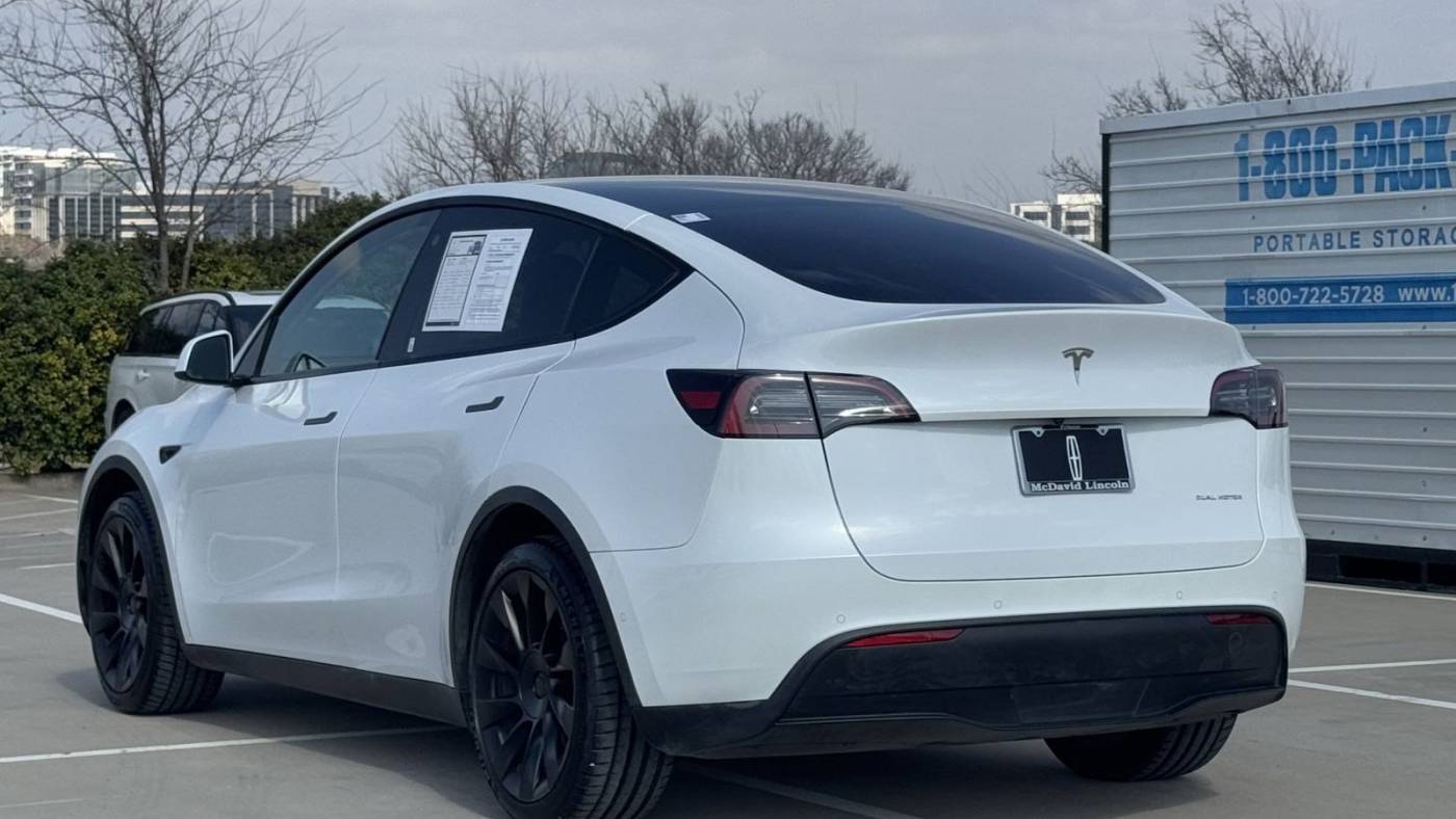 2021 Tesla Model Y 5YJYGDEE0MF159120