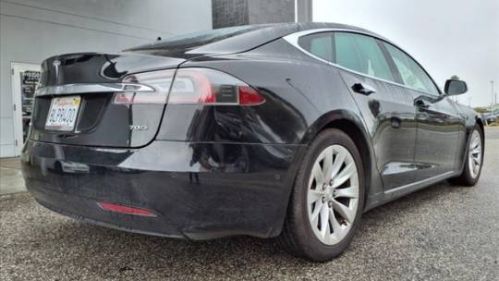 2016 Tesla Model S 5YJSA1E24GF142918