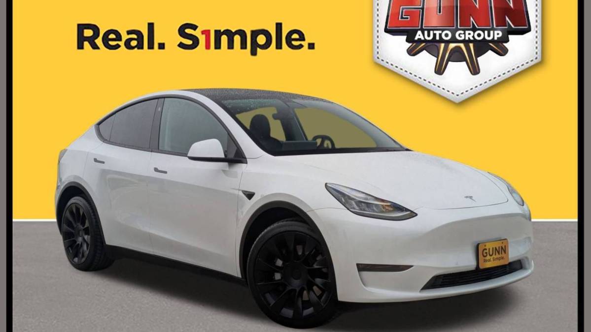 2021 Tesla Model Y 5YJYGDEE1MF092673