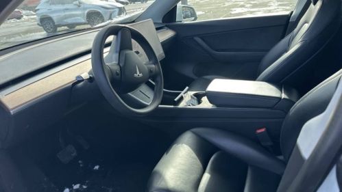 2020 Tesla Model Y 5YJYGDEE5LF026710