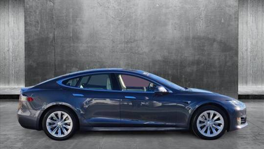 2018 Tesla Model S 5YJSA1E25JF247491