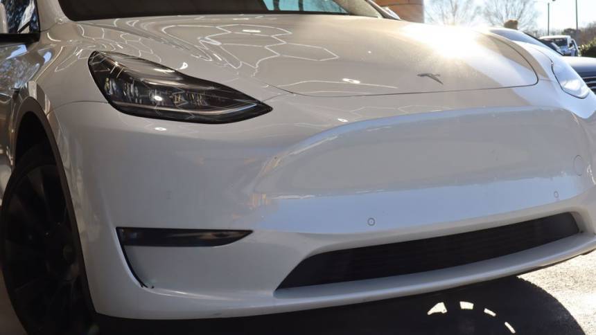 2021 Tesla Model Y 5YJYGDEE6MF076954