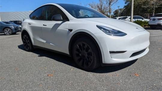 2021 Tesla Model Y 5YJYGDEE8MF239359